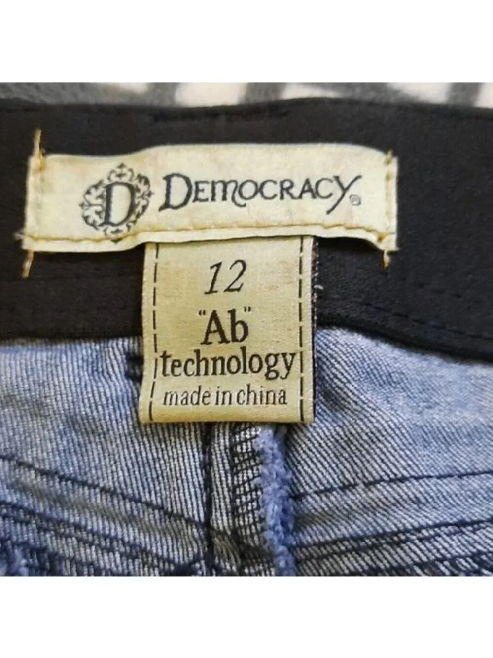 Democracy Ab Technology Dark Wash Light Weight Denim Jeans Size 12